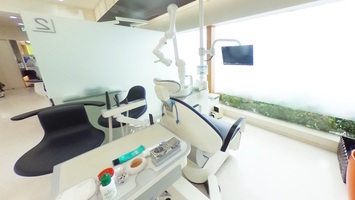 くすべ歯科の歯科衛生士のVR画像