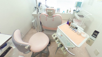 M-AXETowerDentalClinicの歯科助手のVR画像