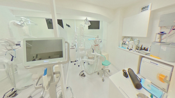 東京八重洲キュア矯正歯科の歯科医師求人のVR画像